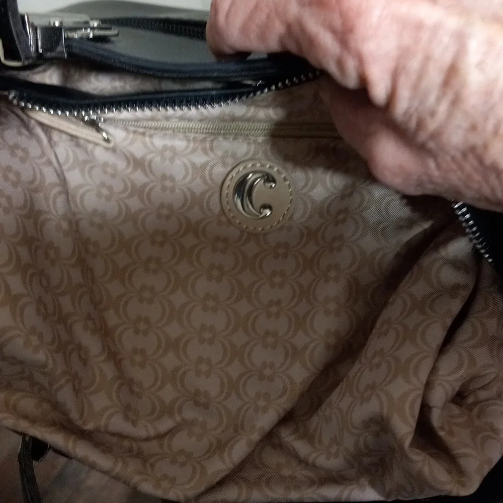 C black faux leather  shoulder bag - Picture 9 of 9